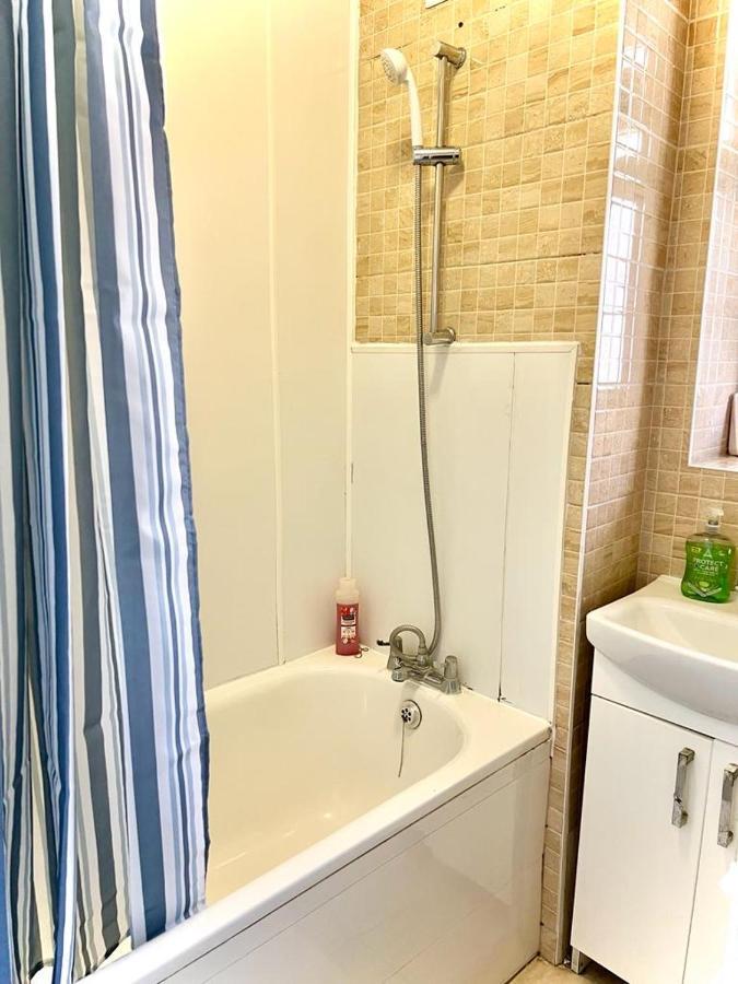 Shadwell Holiday Rooms London Bagian luar foto